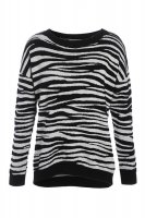 g_pull-maille-zebre-manches-chauve-souris-cache-cache-noir-front-44.jpg